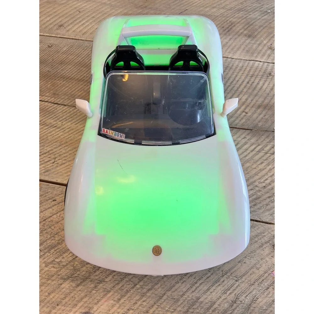Rainbow High 8-in-1 Color Change Car White Convertible LED Light Up Vehicle